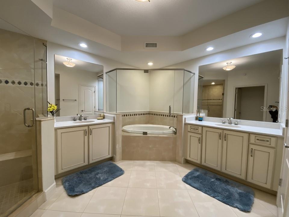 DA VINCI CONDO - Residential