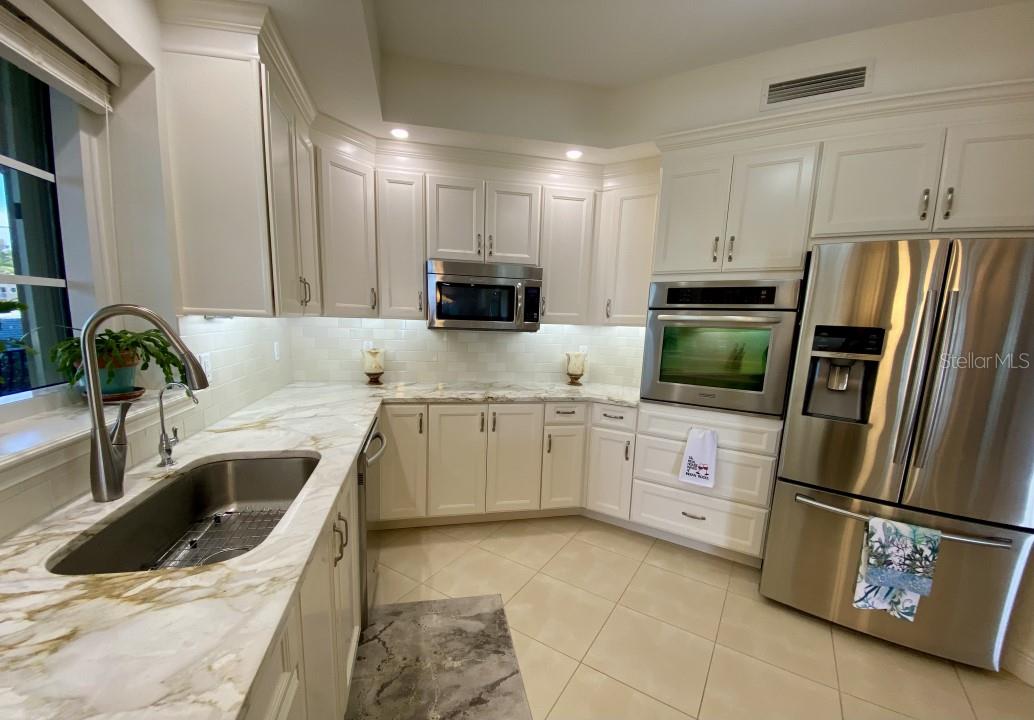 DA VINCI CONDO - Residential