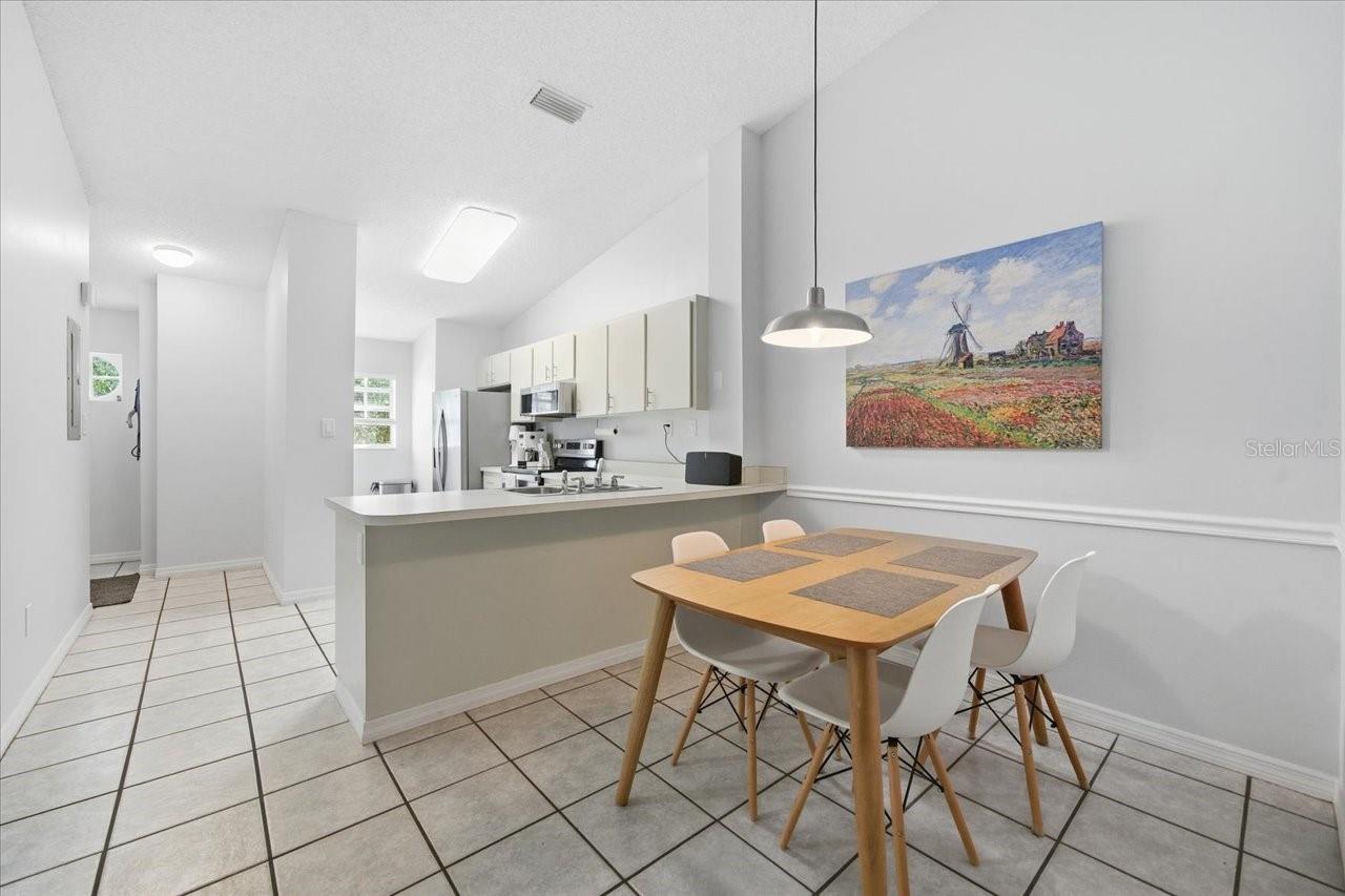 CARROLLWOOD COVE AT EMERALD GR - Residential