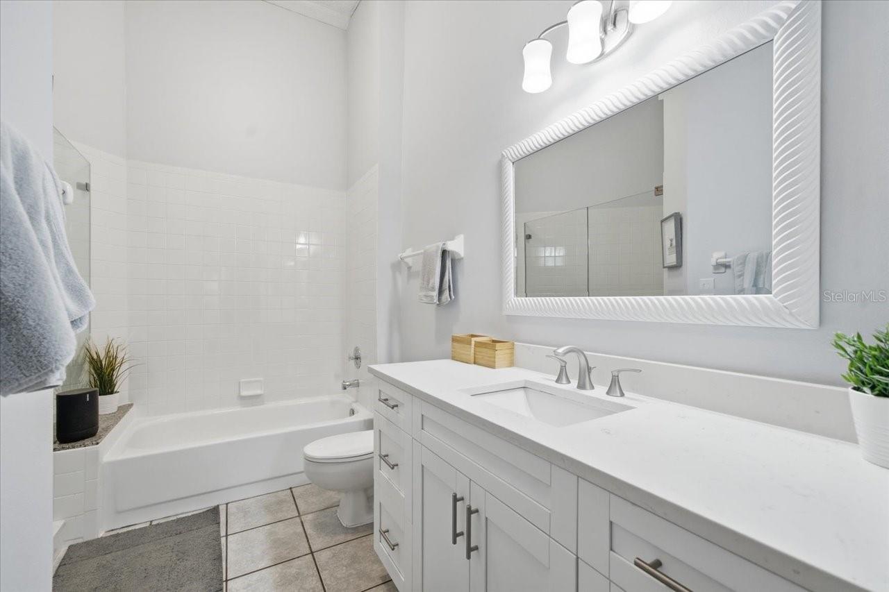 CARROLLWOOD COVE AT EMERALD GR - Residential