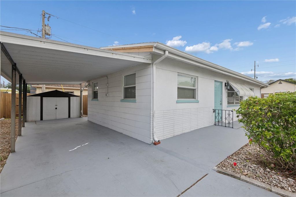 Photo of 10610 98th Terrace, Seminole, FL 33772 (MLS # TB8496056)