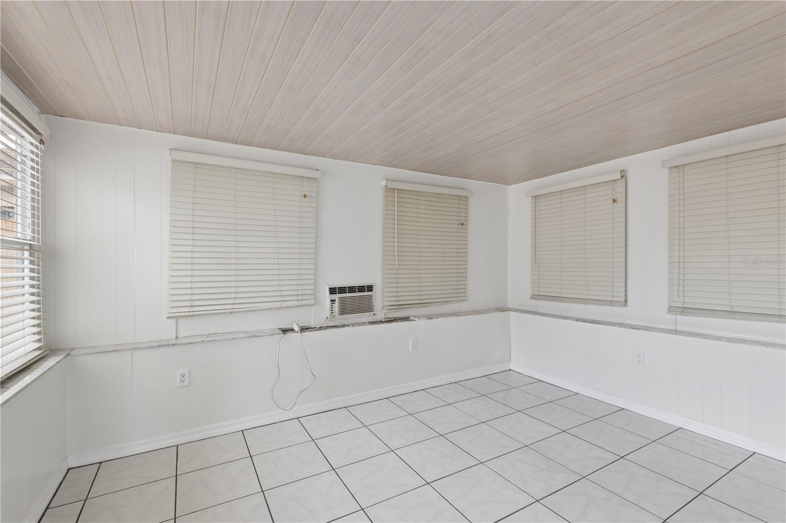 UNICORPORATED - Residential