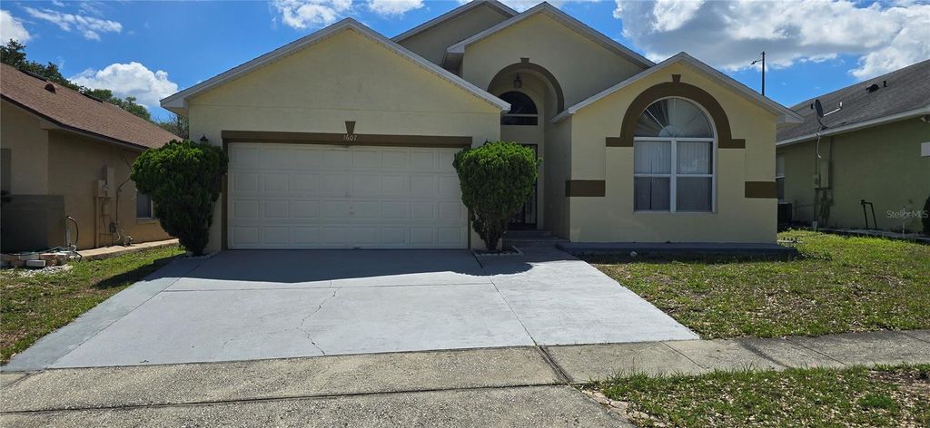 Photo of 1607 Stanbury Drive, Orlando, FL 32818 (MLS # O6407968)