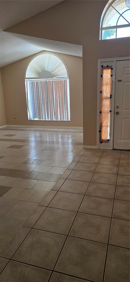 MAGELLAN CROSSING - Residential Lease