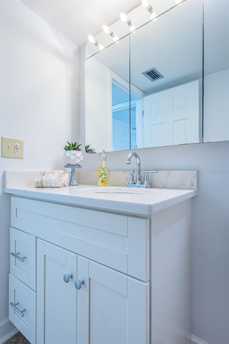 BAY ISLAND GROUP NO.5 CONDO APT 171 - Residential