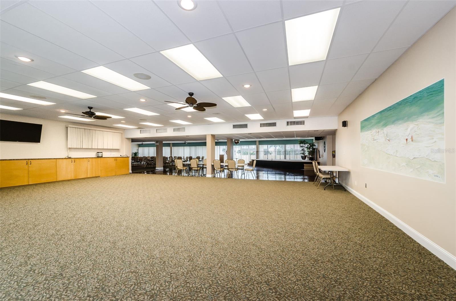 BAY ISLAND GROUP NO.5 CONDO APT 171 - Residential