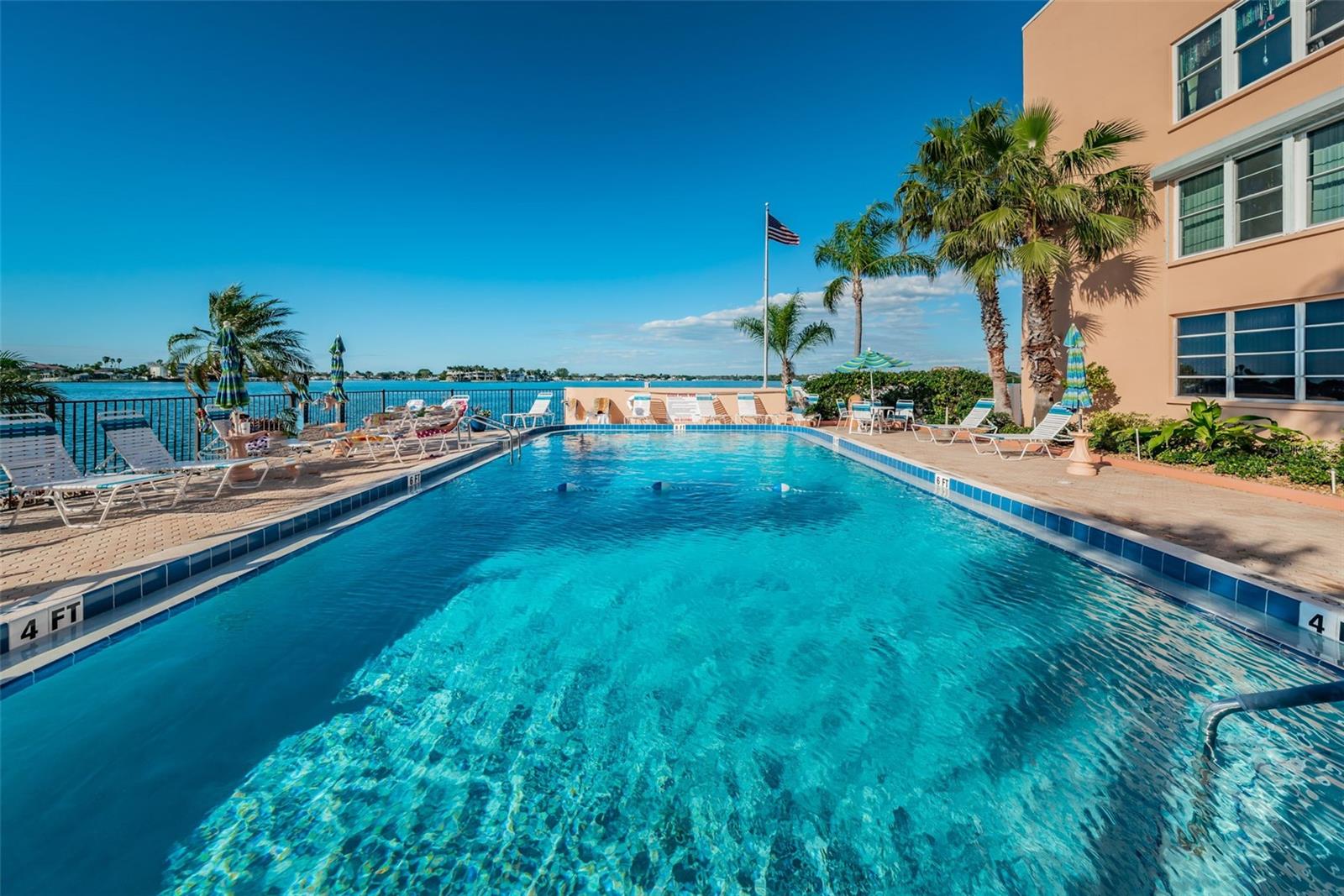 BAY ISLAND GROUP NO.5 CONDO APT 171 - Residential