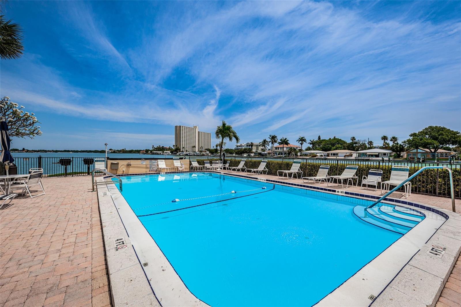 BAY ISLAND GROUP NO.5 CONDO APT 171 - Residential