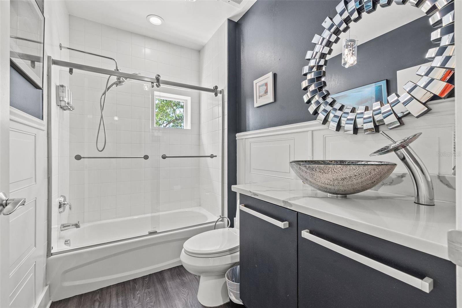 475 CONDO - Residential