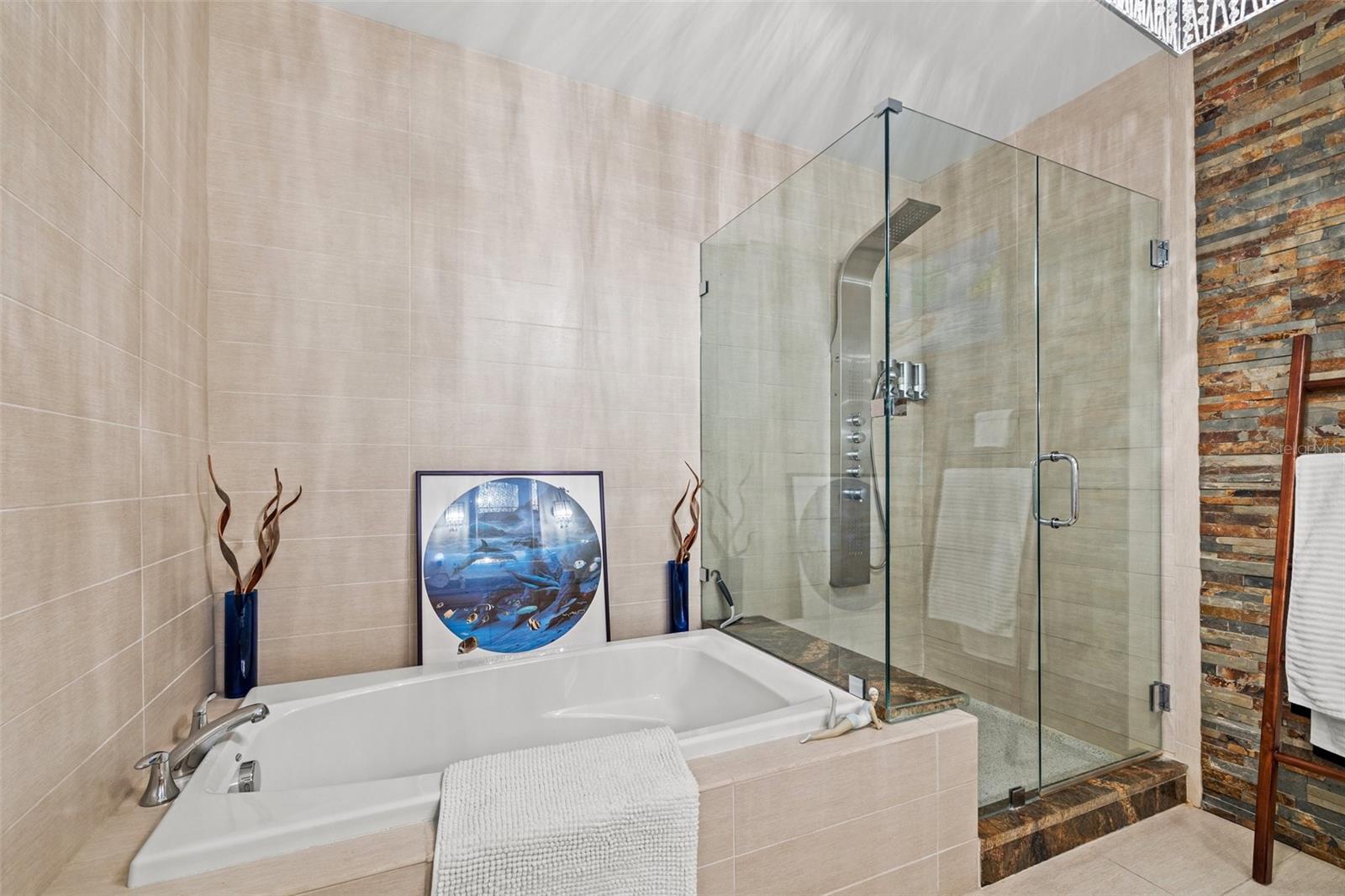 475 CONDO - Residential