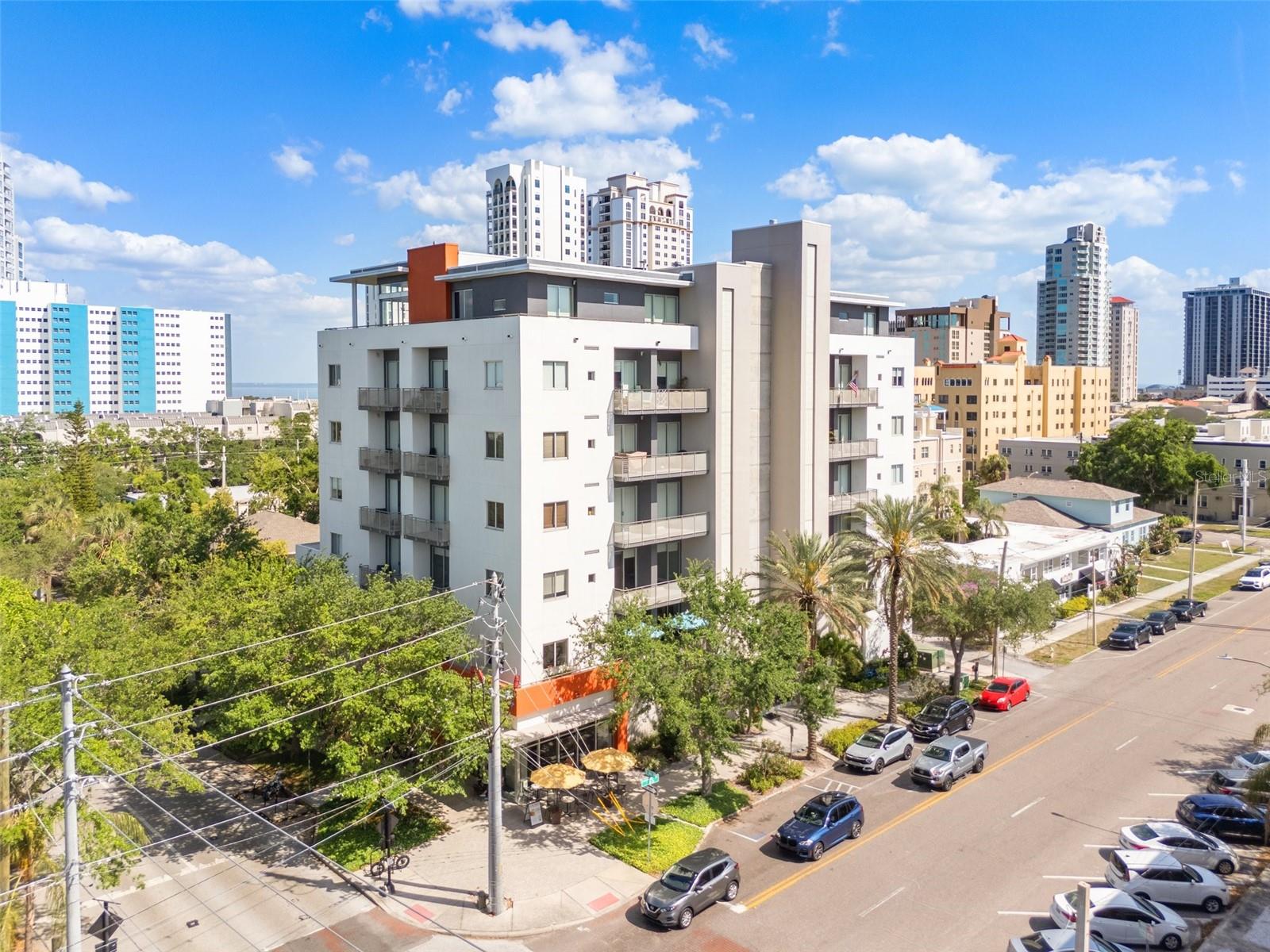 475 CONDO - Residential