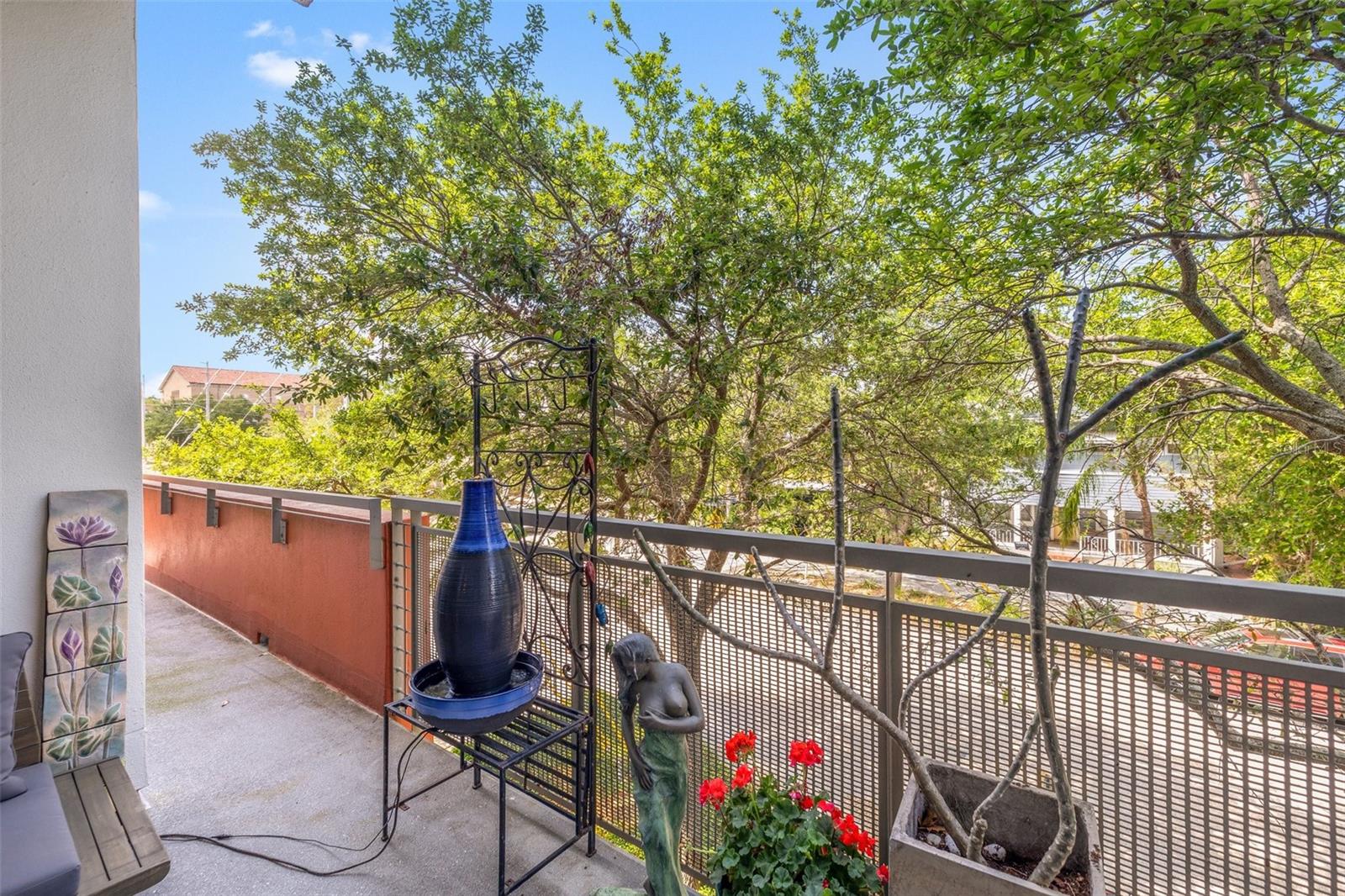 475 CONDO - Residential