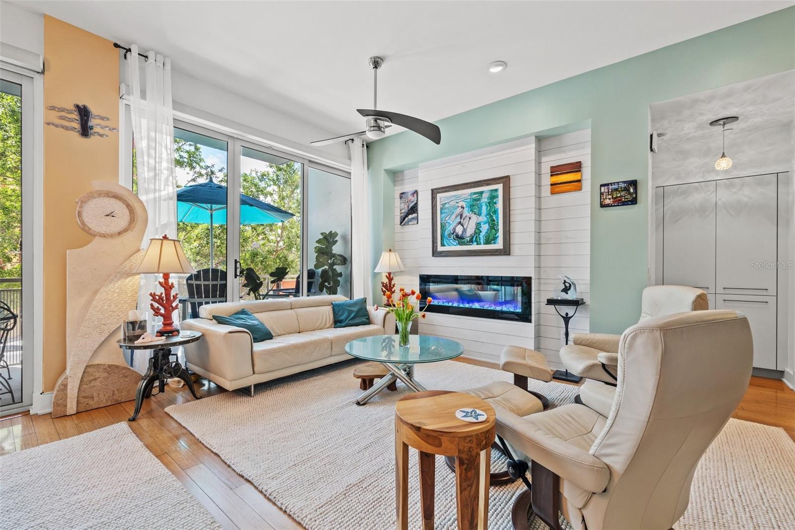 475 CONDO - Residential