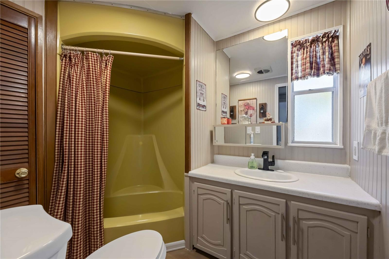 HOL MOB ESTATES 2ND ADD - Residential