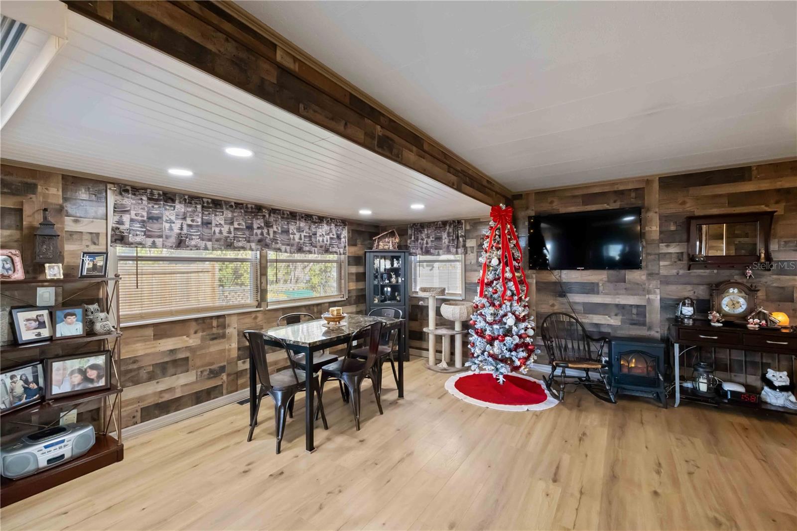 HOL MOB ESTATES 2ND ADD - Residential