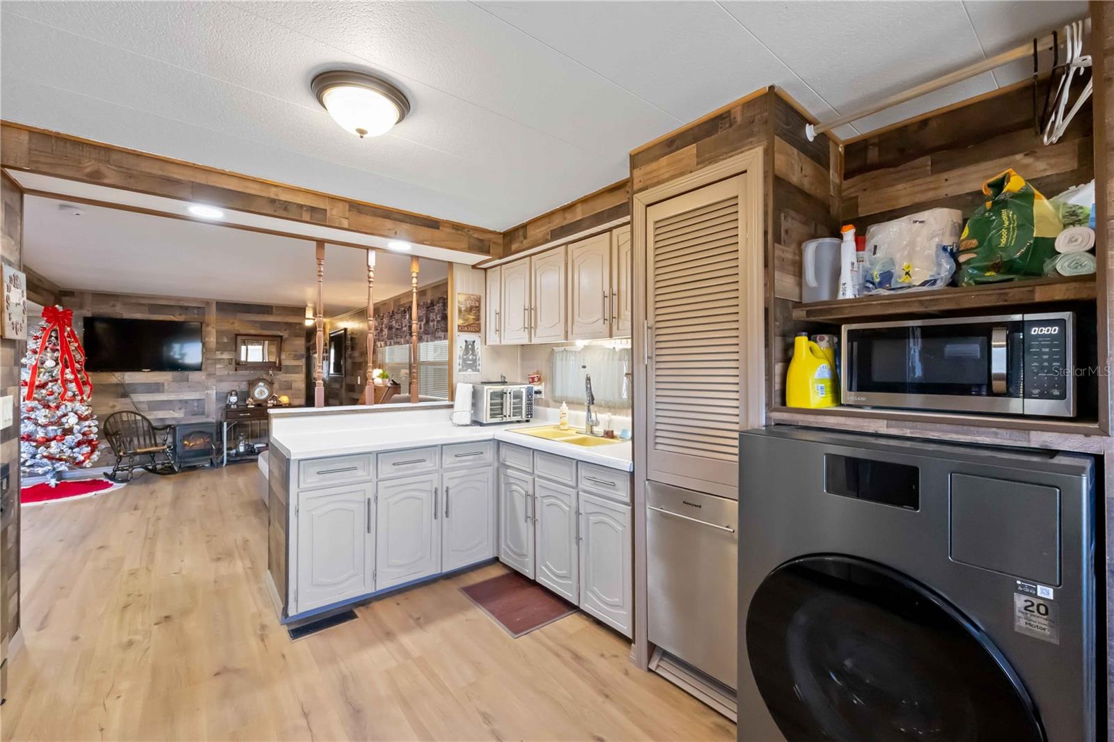 HOL MOB ESTATES 2ND ADD - Residential