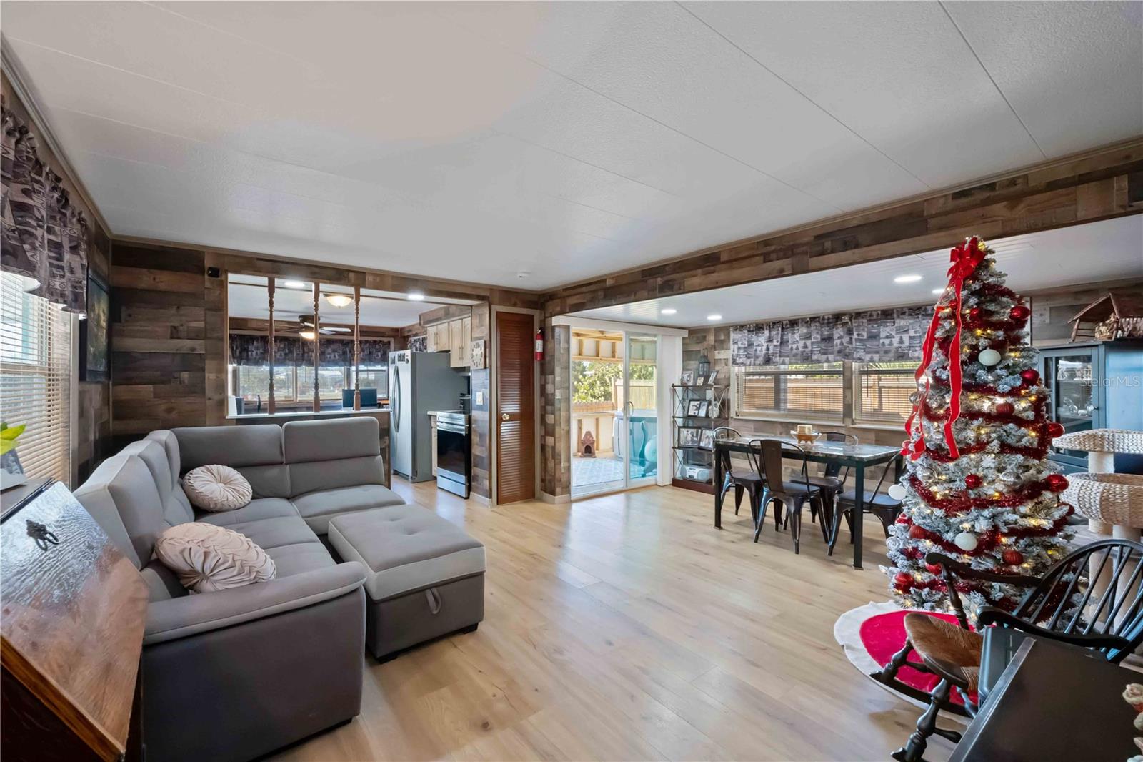 HOL MOB ESTATES 2ND ADD - Residential