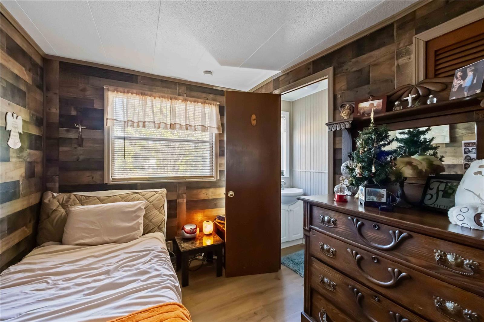 HOL MOB ESTATES 2ND ADD - Residential