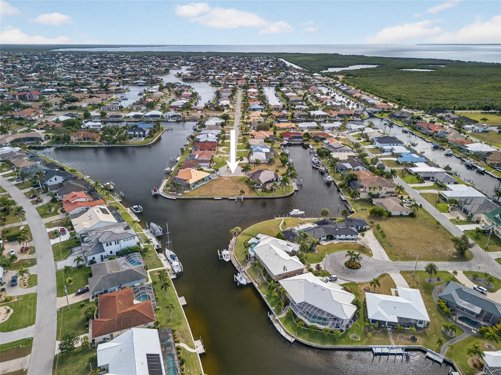 100 BAYSHORE COURT, PUNTA GORDA, FL, 33950 4 100 BAYSHORE COURT