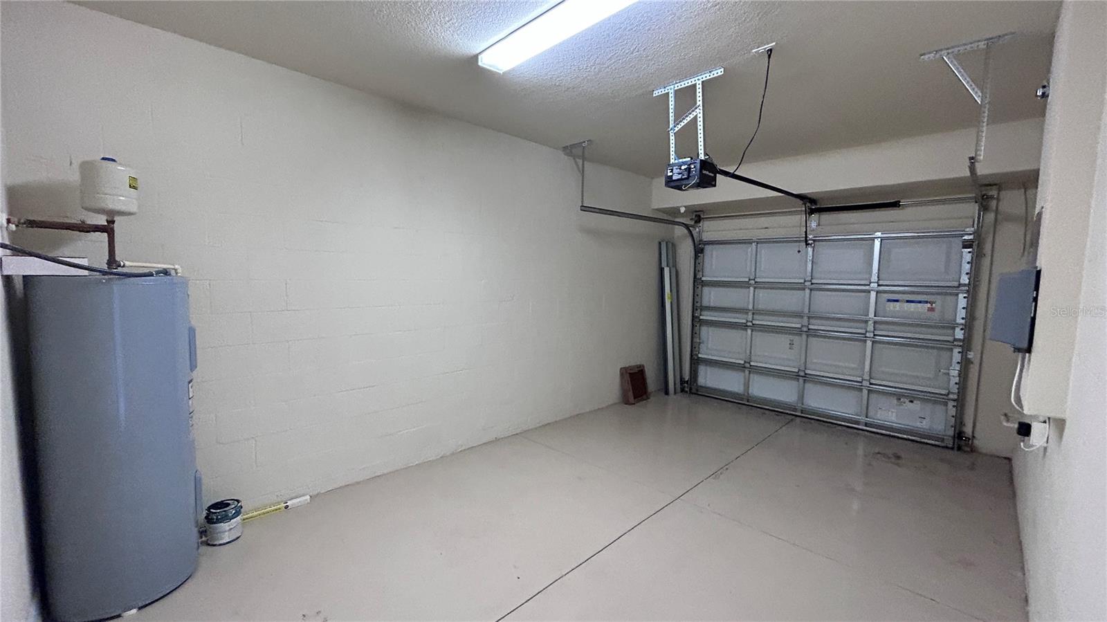 REGATTA LANDING - Residential Lease