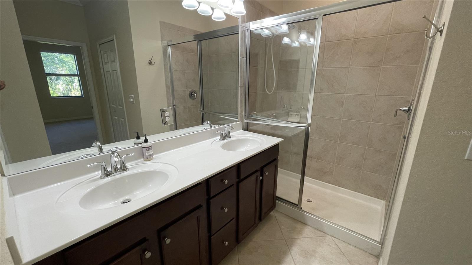 REGATTA LANDING - Residential Lease