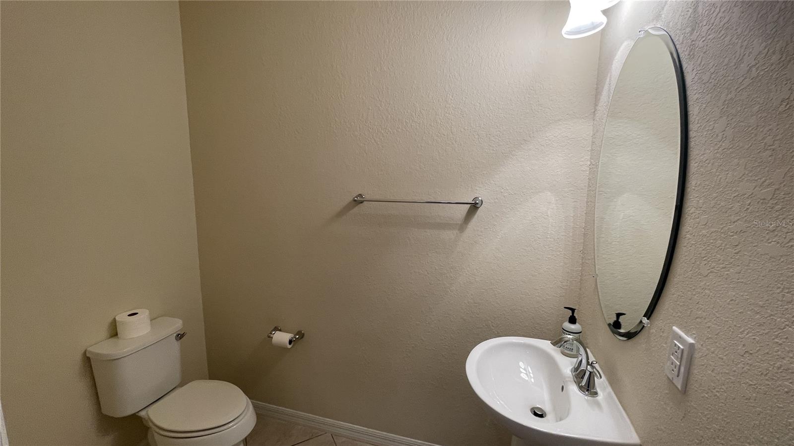 REGATTA LANDING - Residential Lease