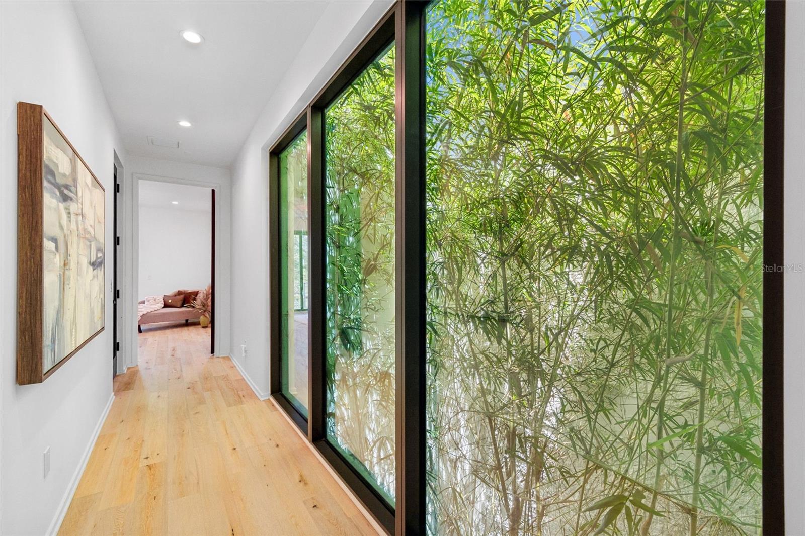 DAVIS POINT - Residential