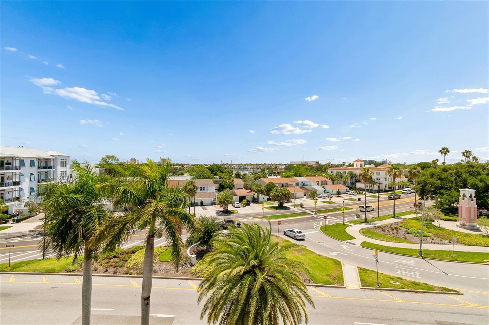 DAVIS POINT - Residential
