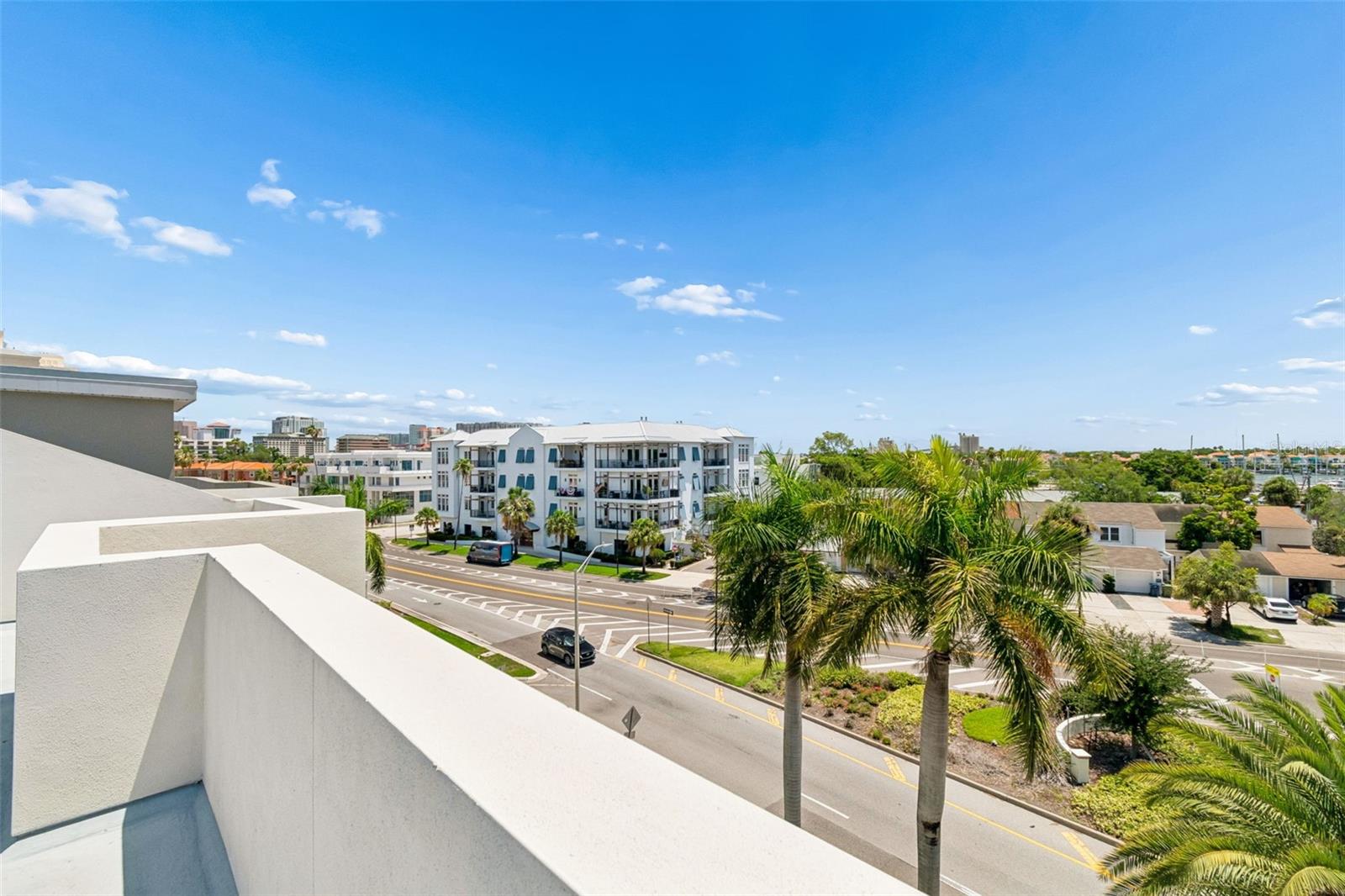 DAVIS POINT - Residential