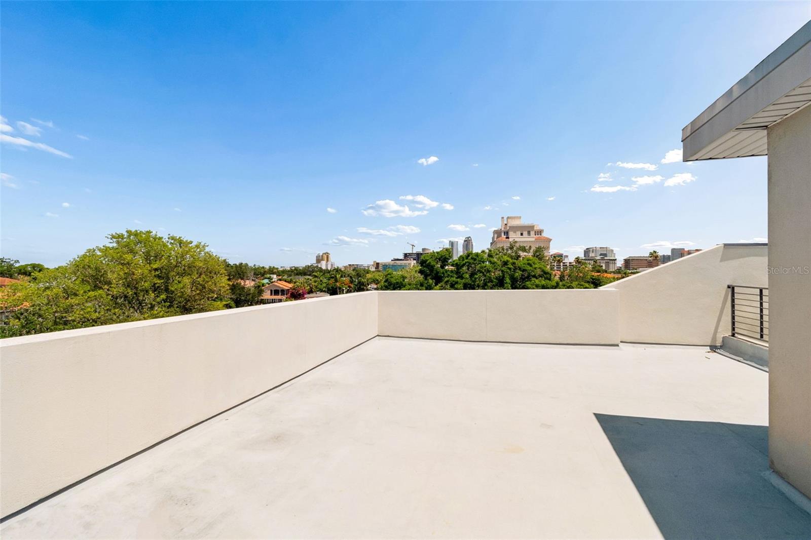 DAVIS POINT - Residential