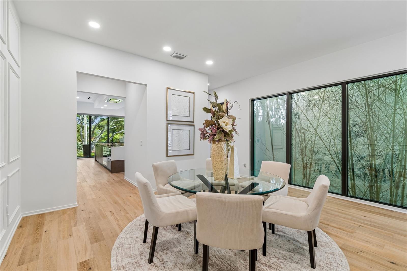 DAVIS POINT - Residential