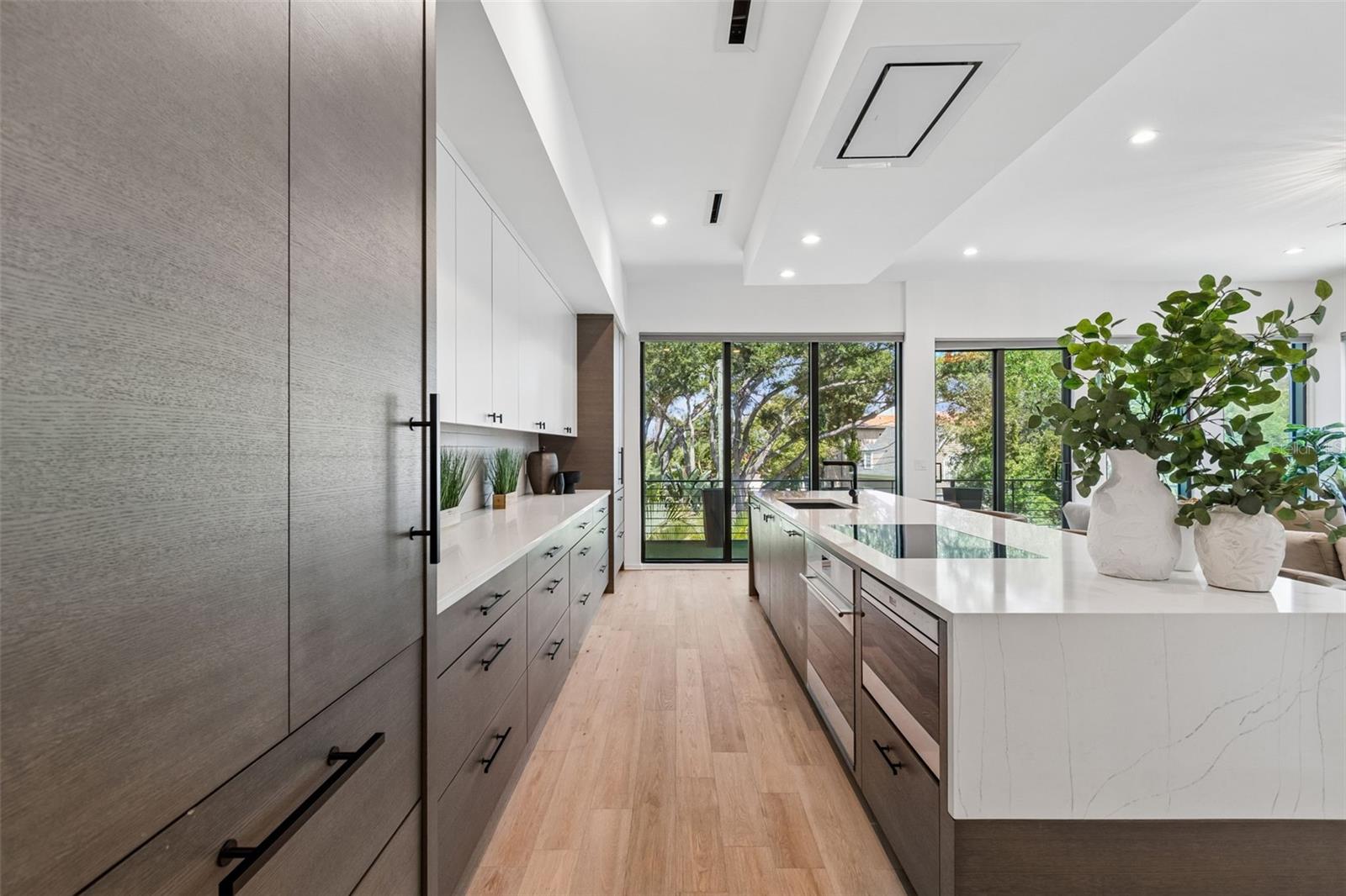 DAVIS POINT - Residential