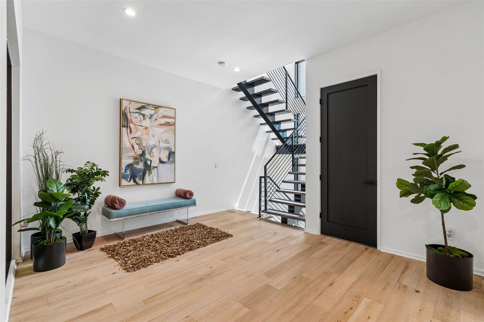 DAVIS POINT - Residential