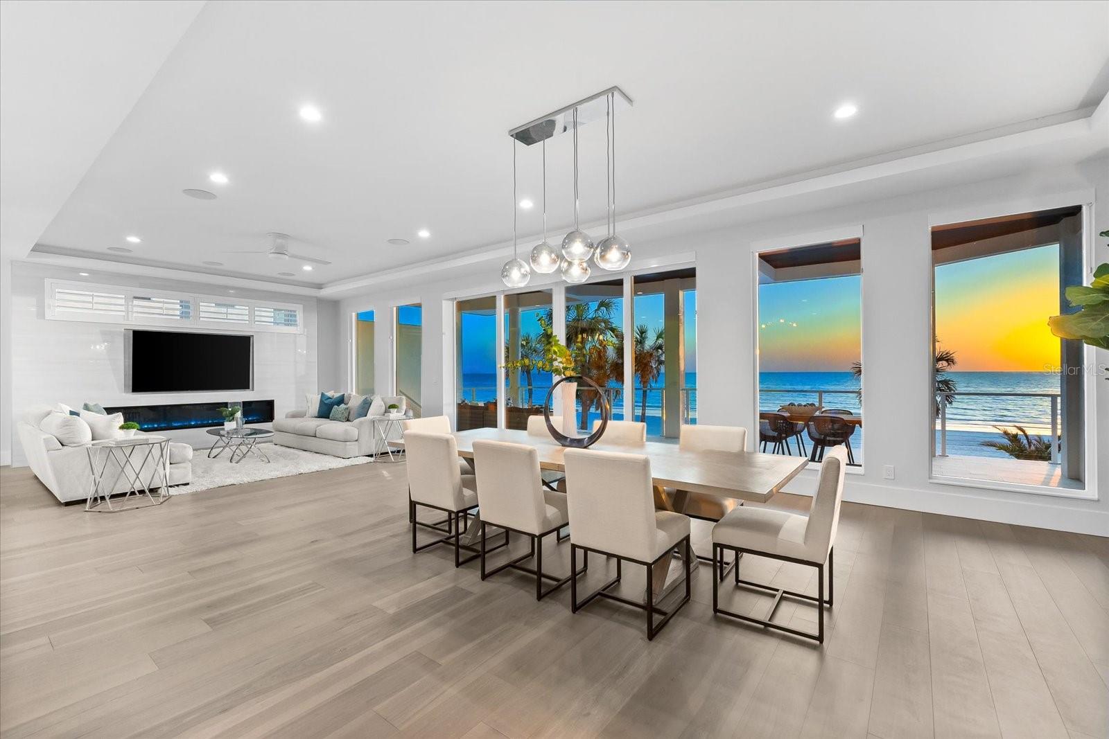 INDIAN ROCKS - Residential