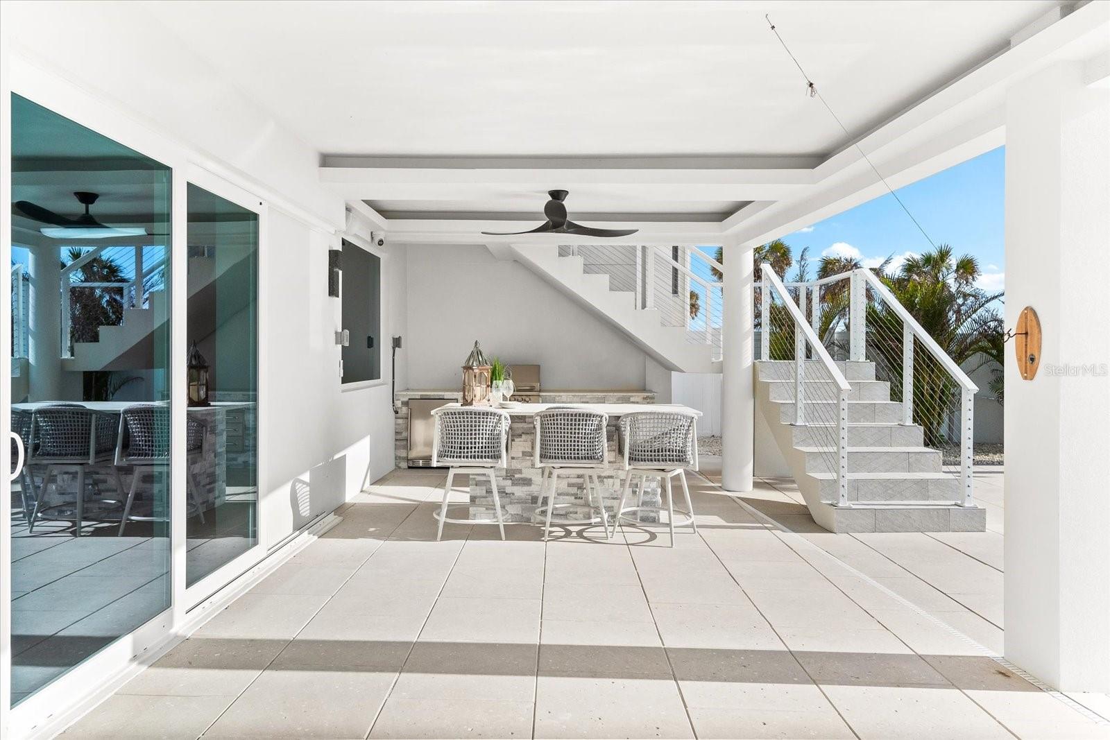 INDIAN ROCKS - Residential