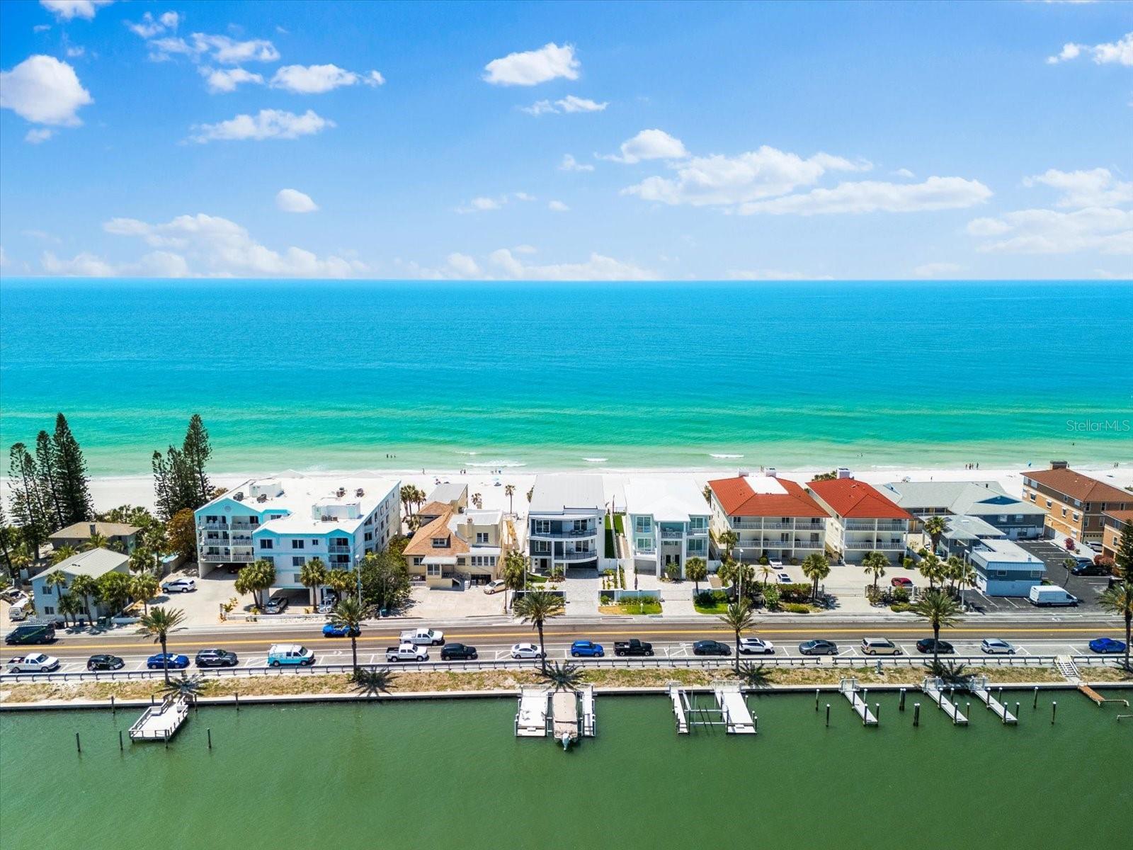 INDIAN ROCKS - Residential