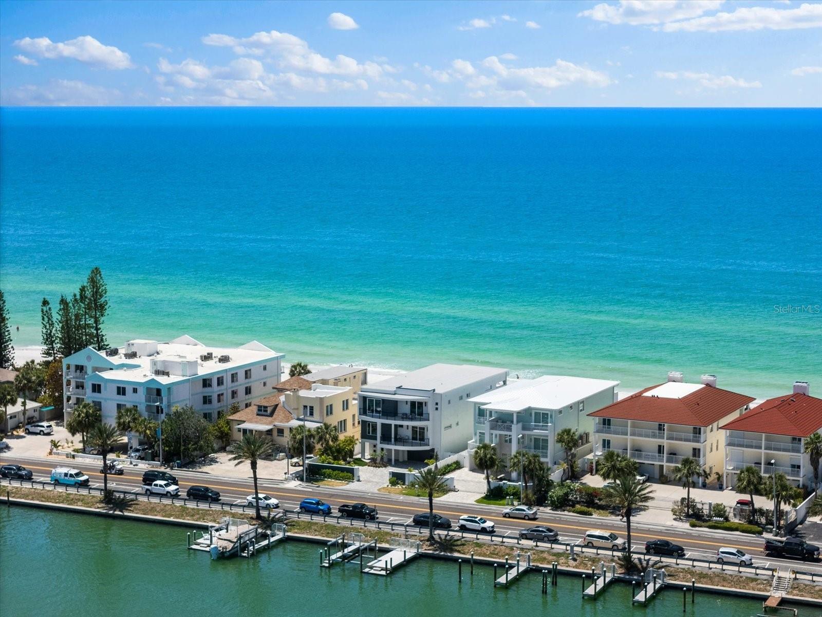 INDIAN ROCKS - Residential