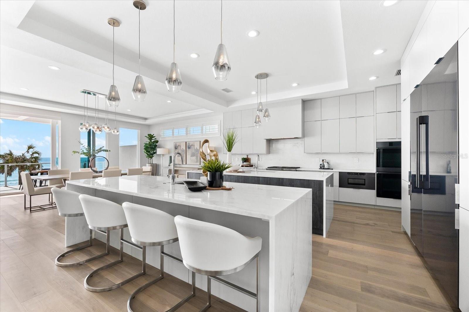 INDIAN ROCKS - Residential