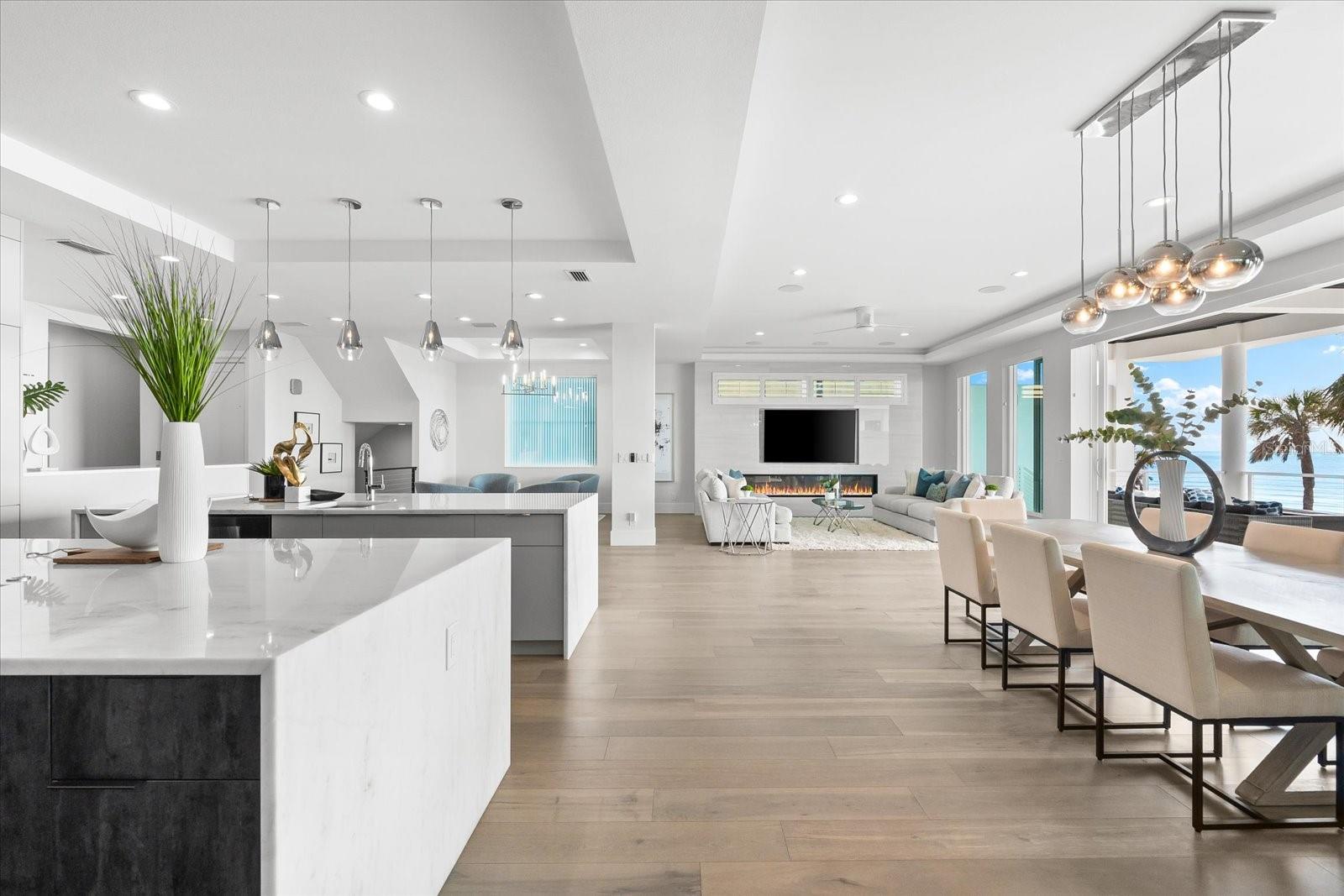 INDIAN ROCKS - Residential