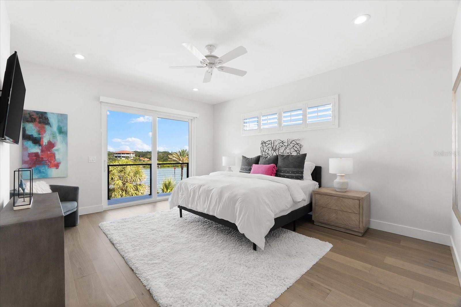 INDIAN ROCKS - Residential