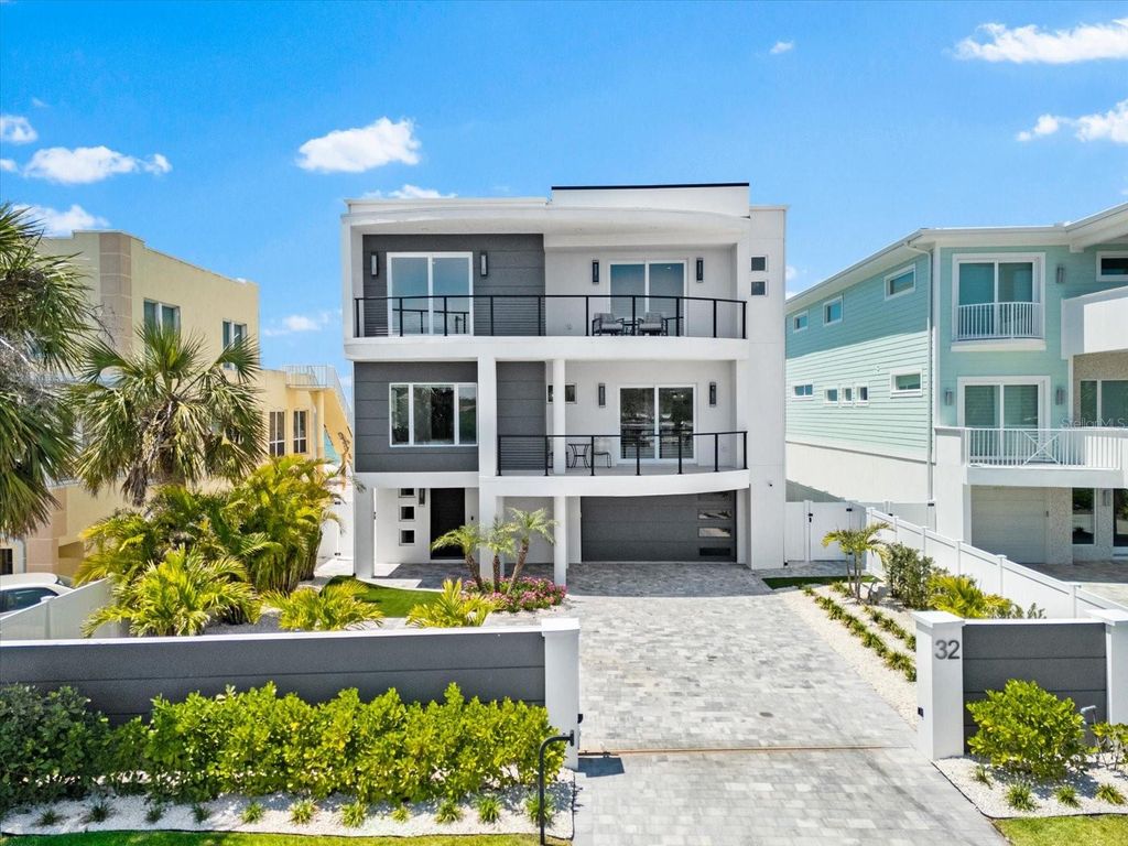 Photo of 32 Gulf Boulevard, Indian Rocks Beach, FL 33785 (MLS # TB8362193)