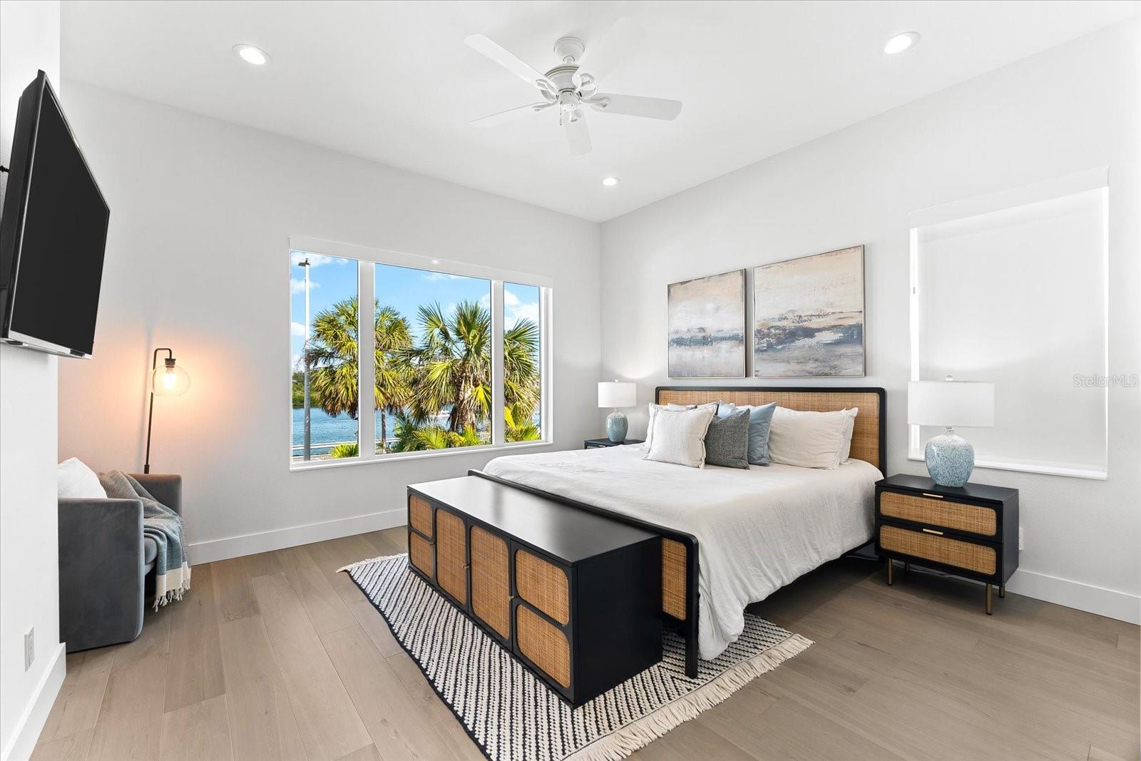 INDIAN ROCKS - Residential