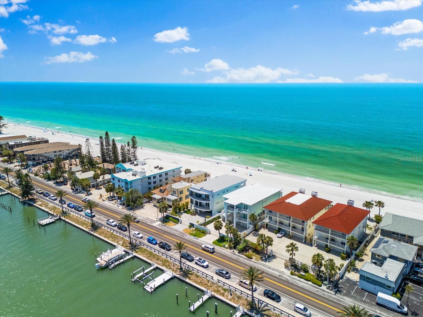 INDIAN ROCKS - Residential