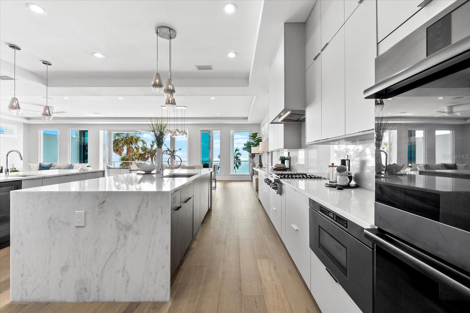 INDIAN ROCKS - Residential