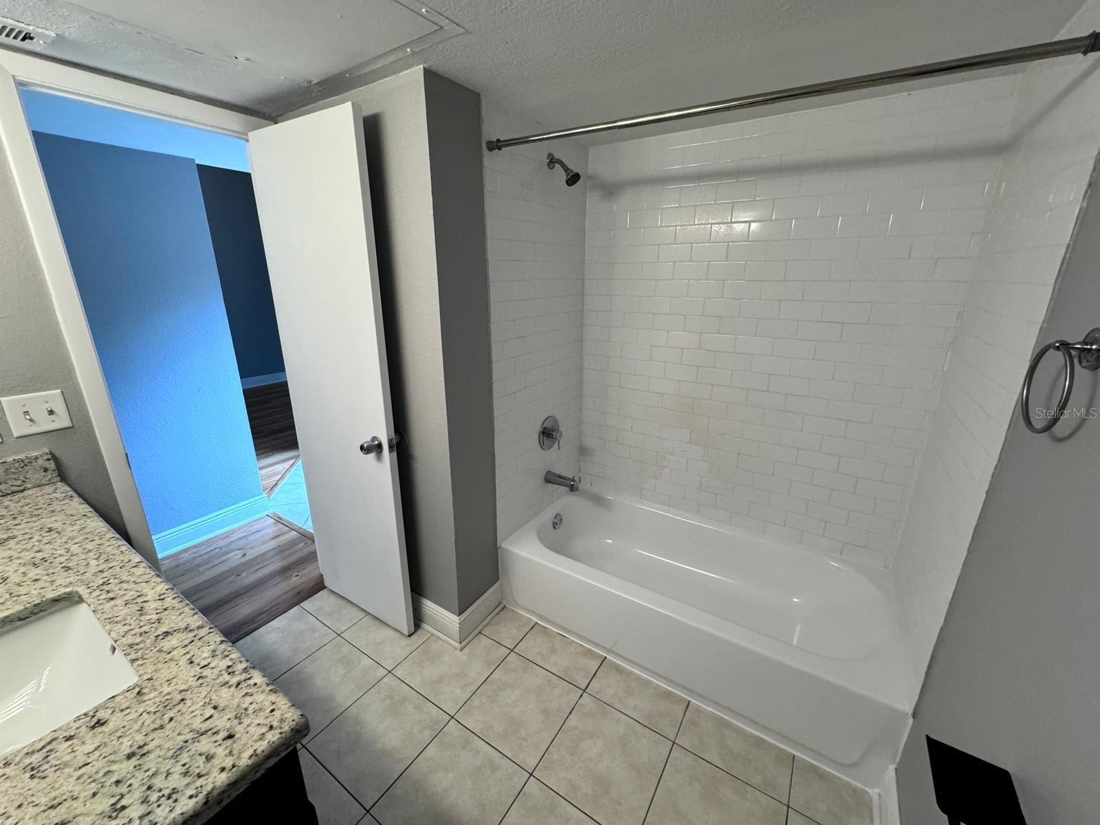 PLAZA/MILLENIUM - Residential Lease