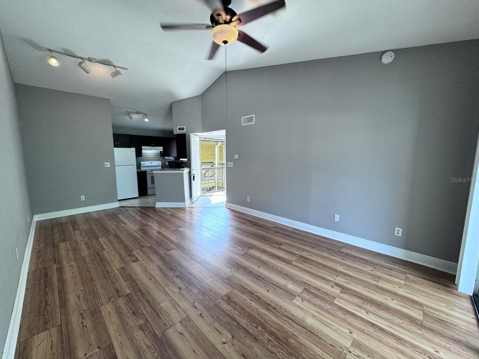 PLAZA/MILLENIUM - Residential Lease