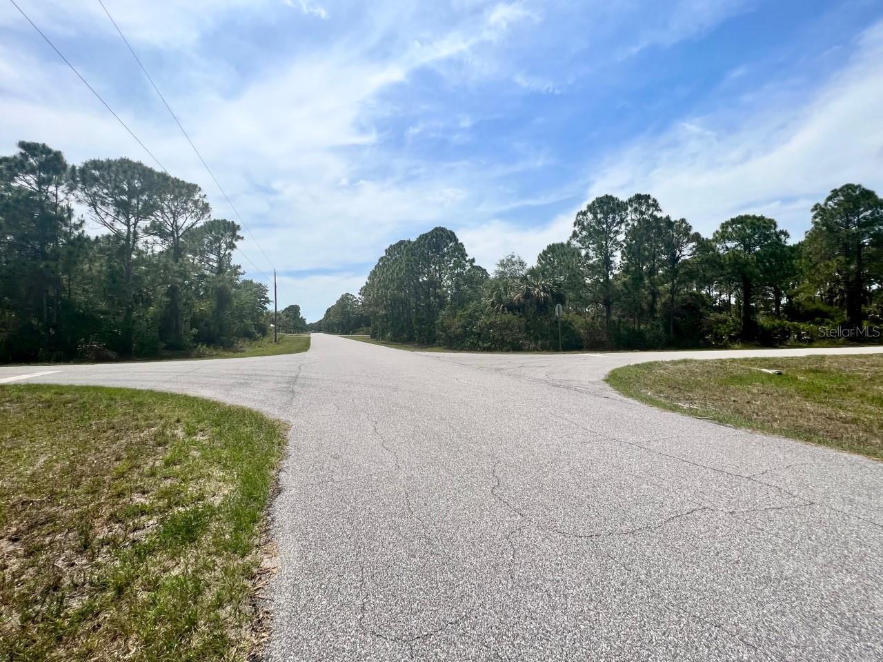 PORT CHARLOTTE SEC 060 - Land