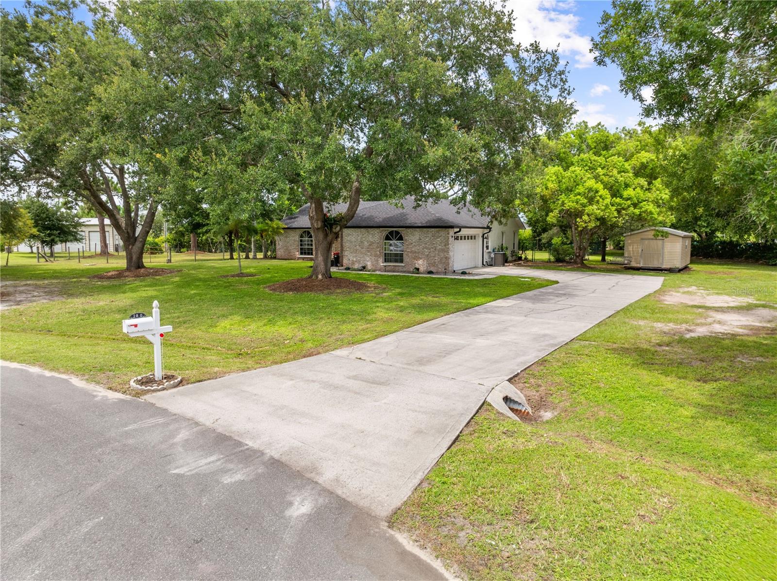 2810 WINDSONG LANE