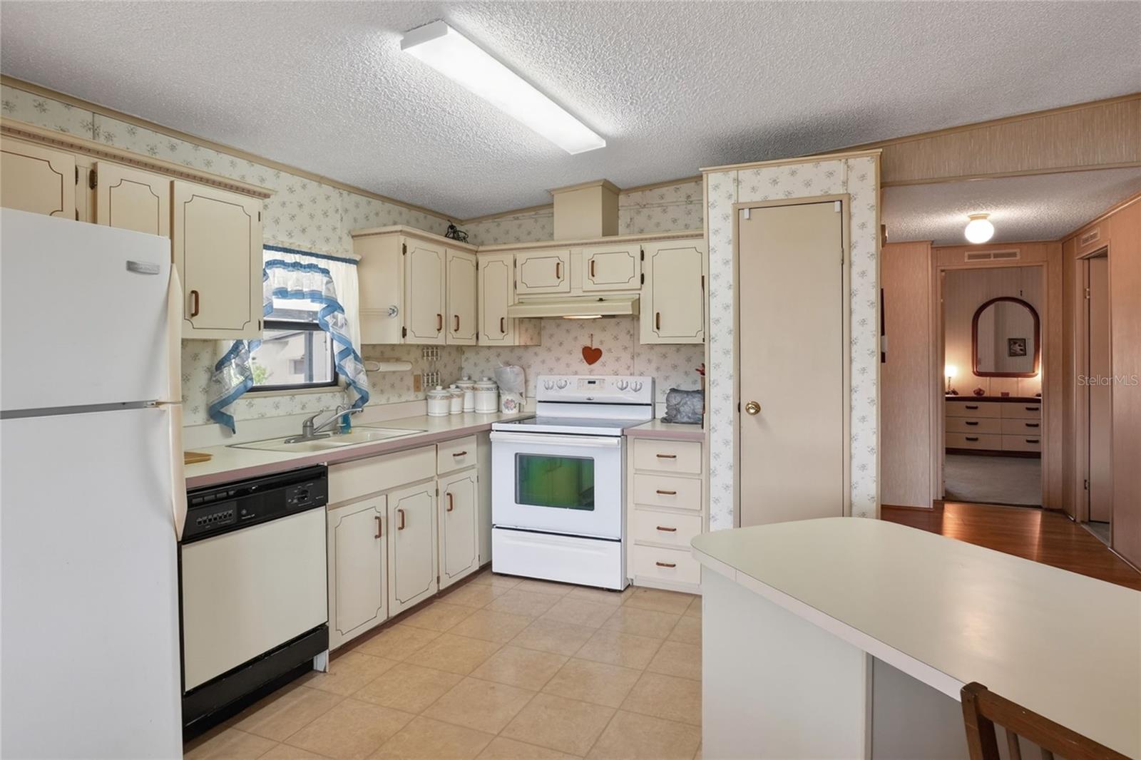 BROOKHAVEN VILLAGE FIRST ADD - Residential