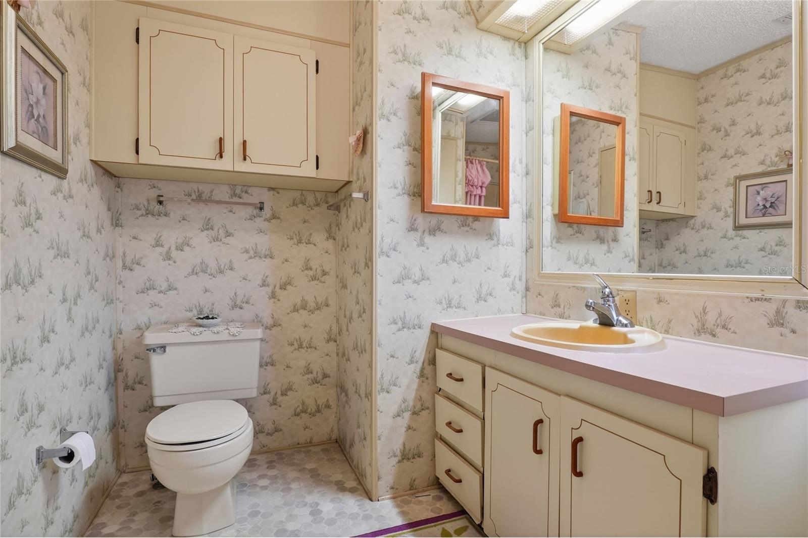 BROOKHAVEN VILLAGE FIRST ADD - Residential